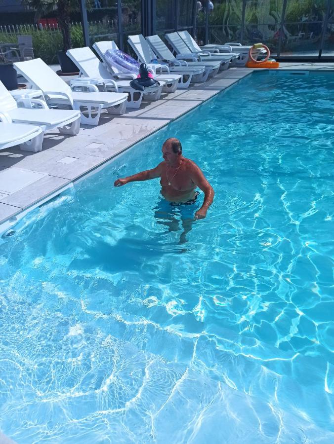 Al Mare-Villa Z Klimatyzacja Устроне Морске Екстериор снимка